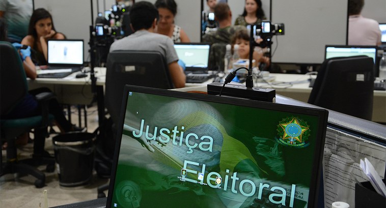 ATENDIMENTO ELEITOR TRE-MS NOVO FORMATO ATENDIMENTO ELEITOR TRE-MS NOVO FORMATO