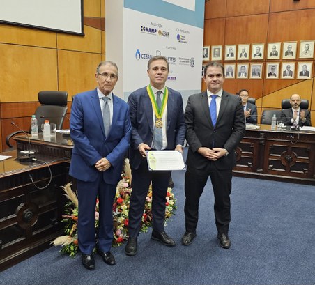 ministro titular .