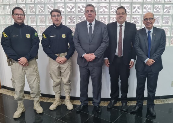 TRE-ES conhece ações de segurança da PRF TRE-ES conhece ações de segurança da PRF