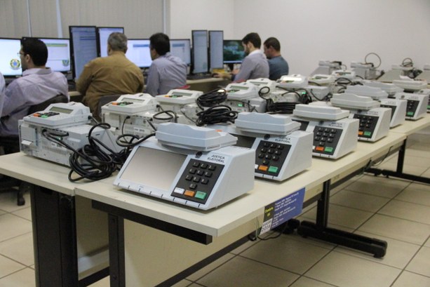 TRE-ES Teste Urnas Julho 2016 Teste Urnas Julho 2016