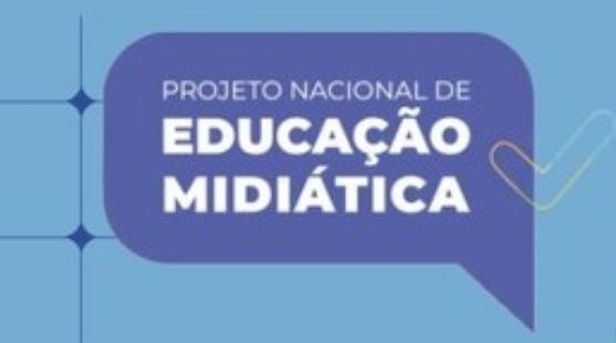 Logo Educação Midiática .